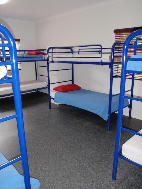 Margaret River Backpackers Yha Hostel Room photo