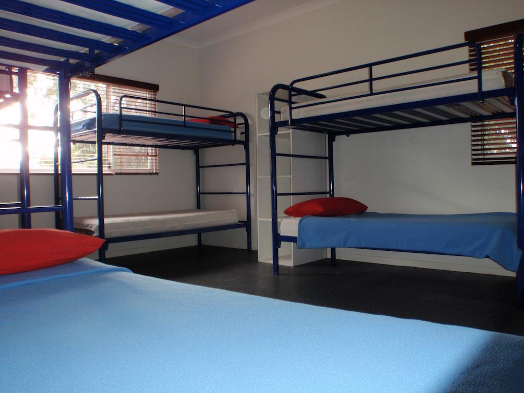 Margaret River Backpackers Yha Hostel Room photo