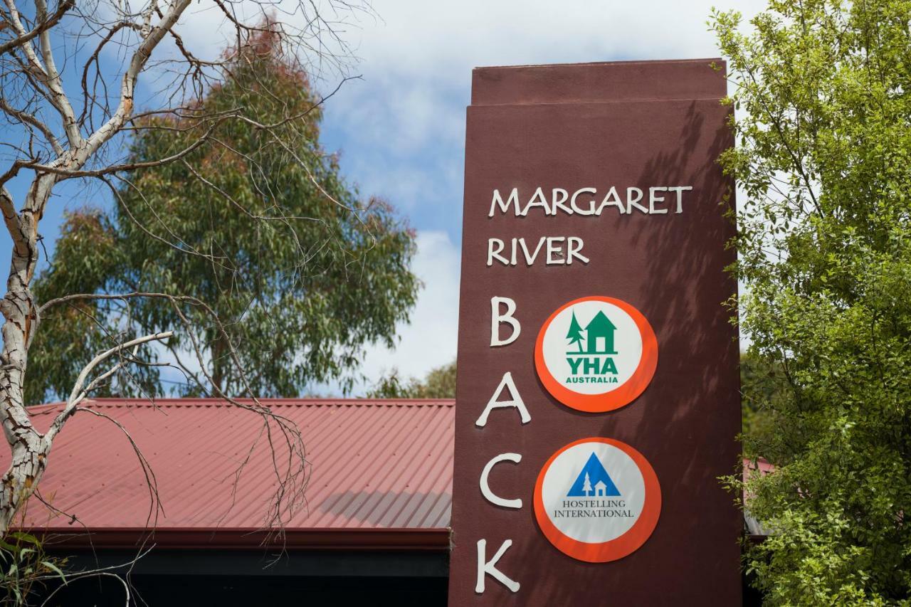 Margaret River Backpackers Yha Hostel Exterior photo